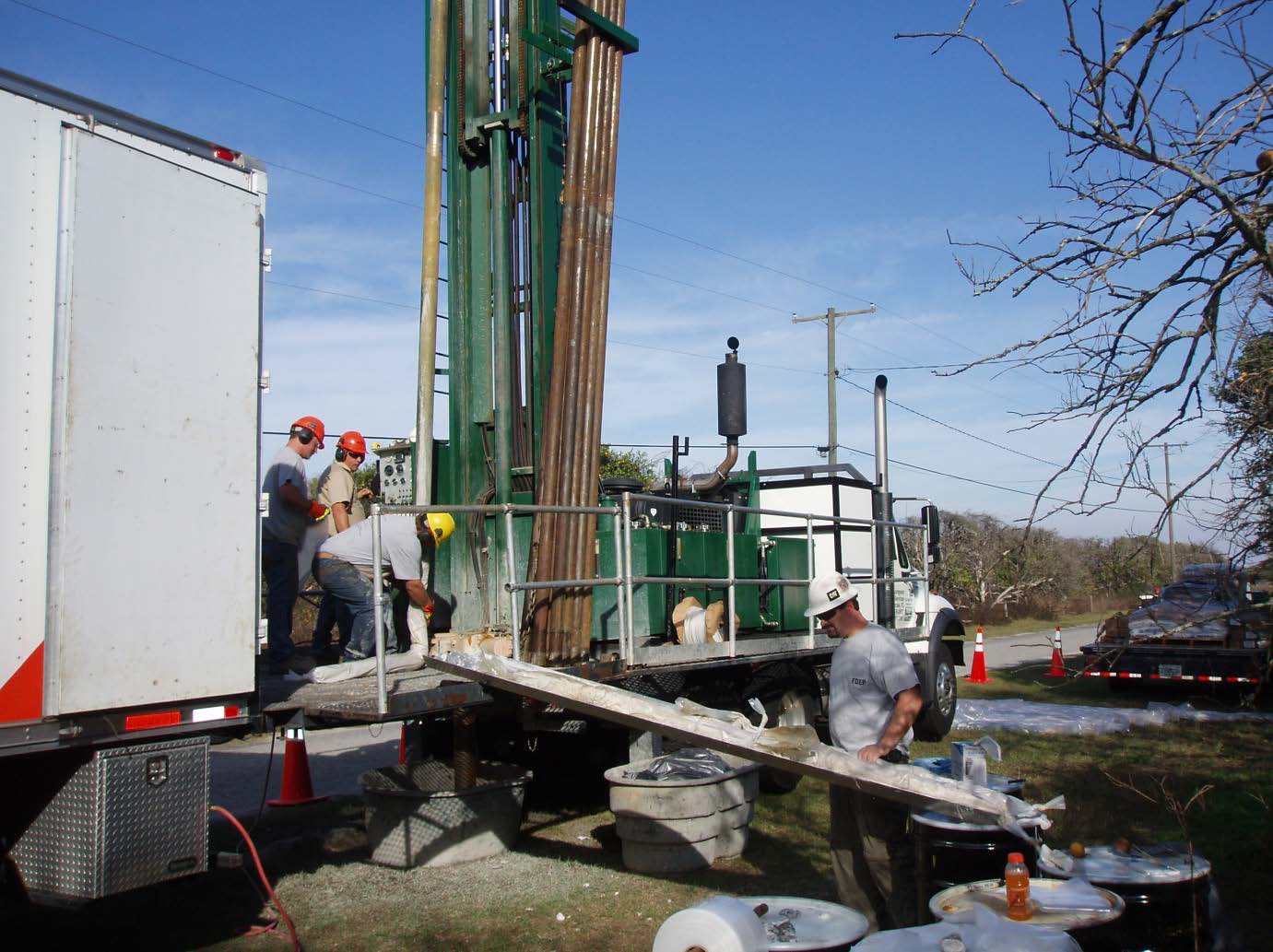Evaluating lithologic cores collected by a rotosonic drill rig