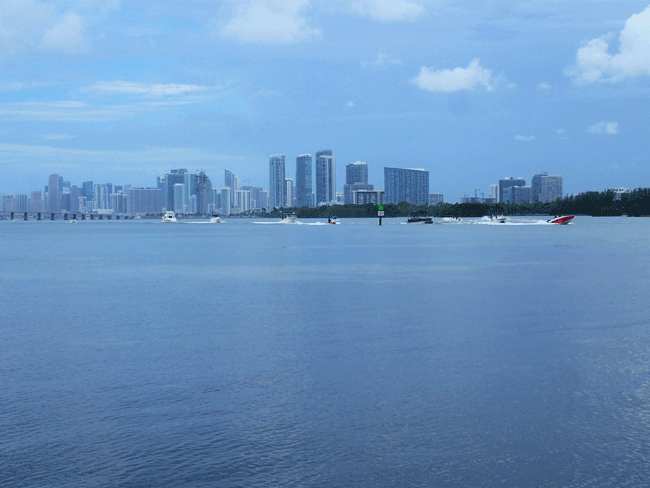 Boaters in Biscayne Bay Aquatic Preserves